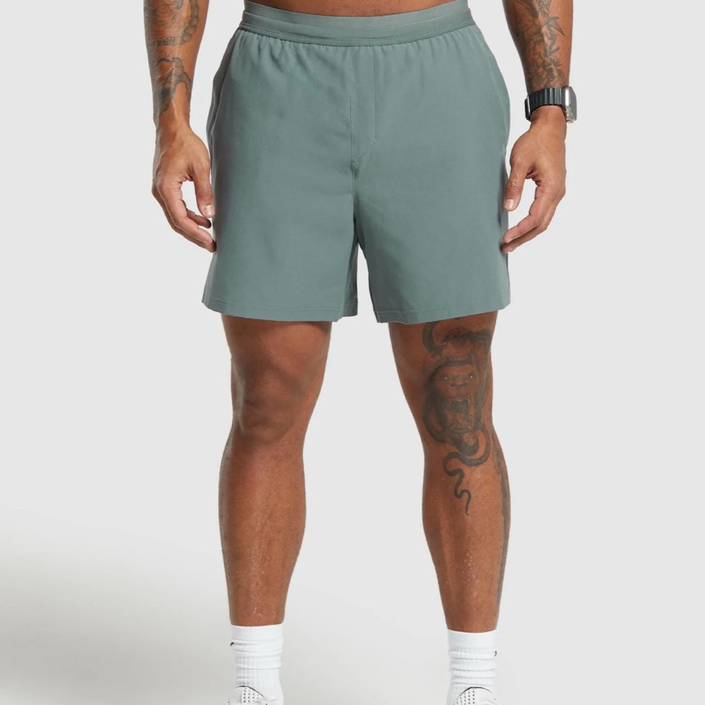 NWT Men’s Gymshark Teal Land to Water 6” Shorts in Size Medium